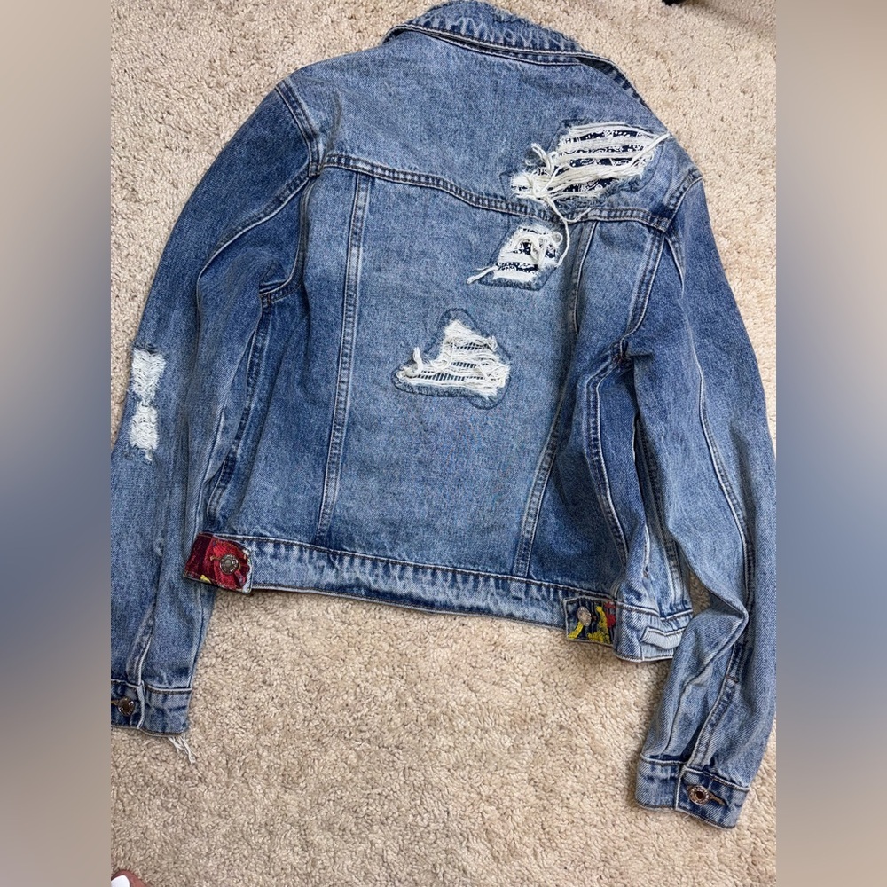Vervet Distressed Denim Jacket - Picture 7 of 8